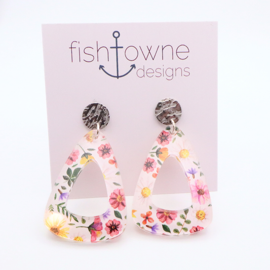 Floral Acrylic Dangle Earrings | Spring Flower Statement Earrings