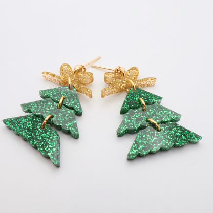 Glitter Christmas Tree Dangle Earrings – Festive Acrylic Holiday Jewelry